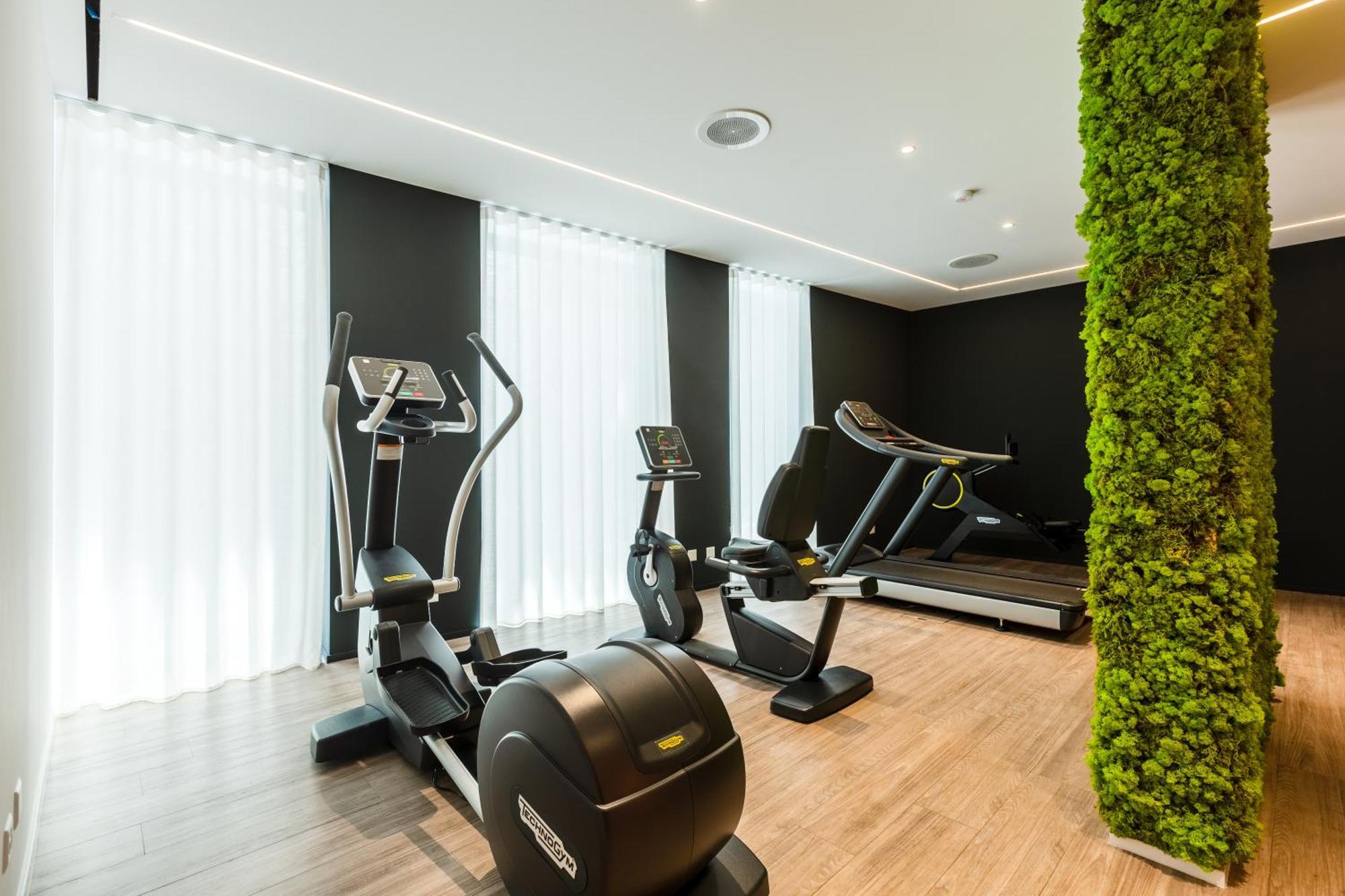 Crystal Palace 1 Massagno ภายนอก รูปภาพ