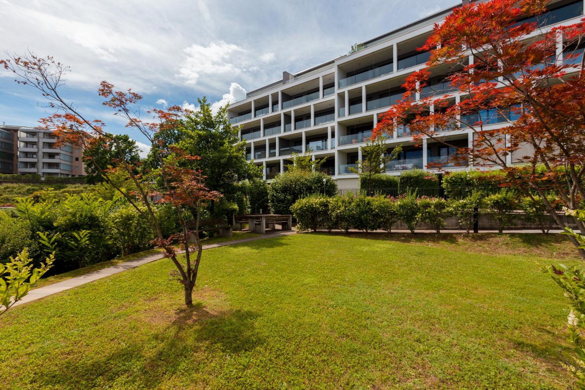 Crystal Palace 1 Massagno ภายนอก รูปภาพ